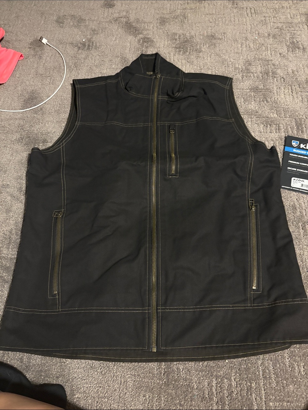 Men's Black Utility Work Vest - Zipper Front